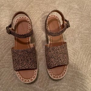 Universal Thread Platform Espadrille Leopard Print Sandals